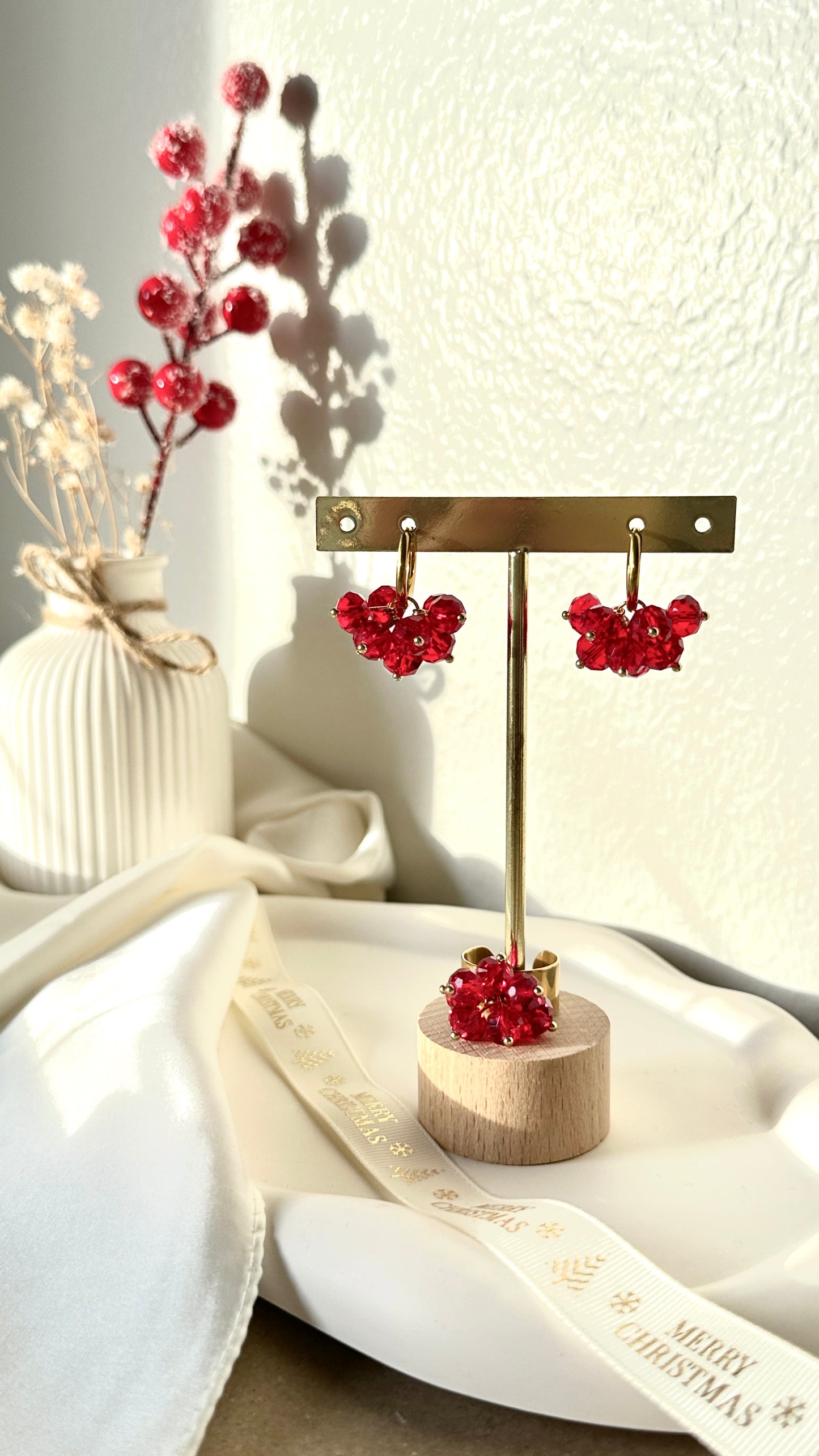 HELENA-korvakorut punainen