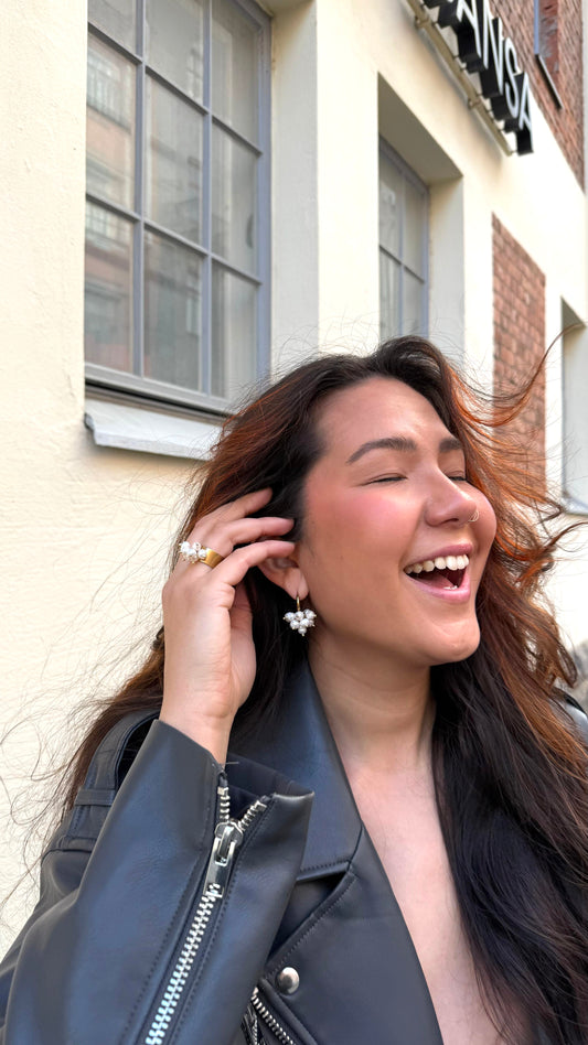 HELENA-korvakorut, valkoinen