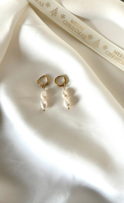 Helmi Line-korvakorut, kulta