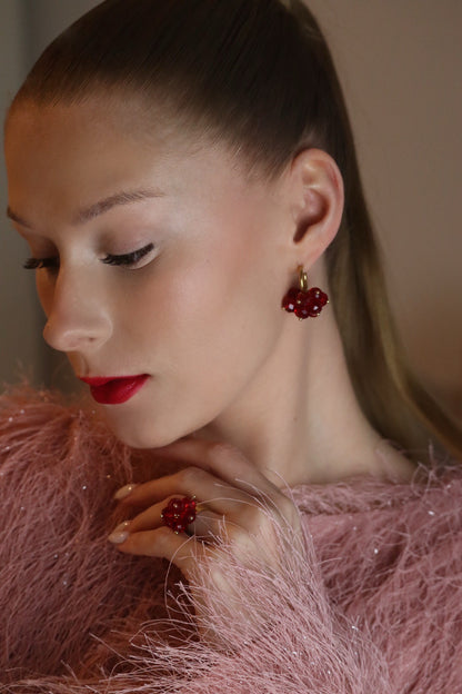 HELENA-korvakorut punainen