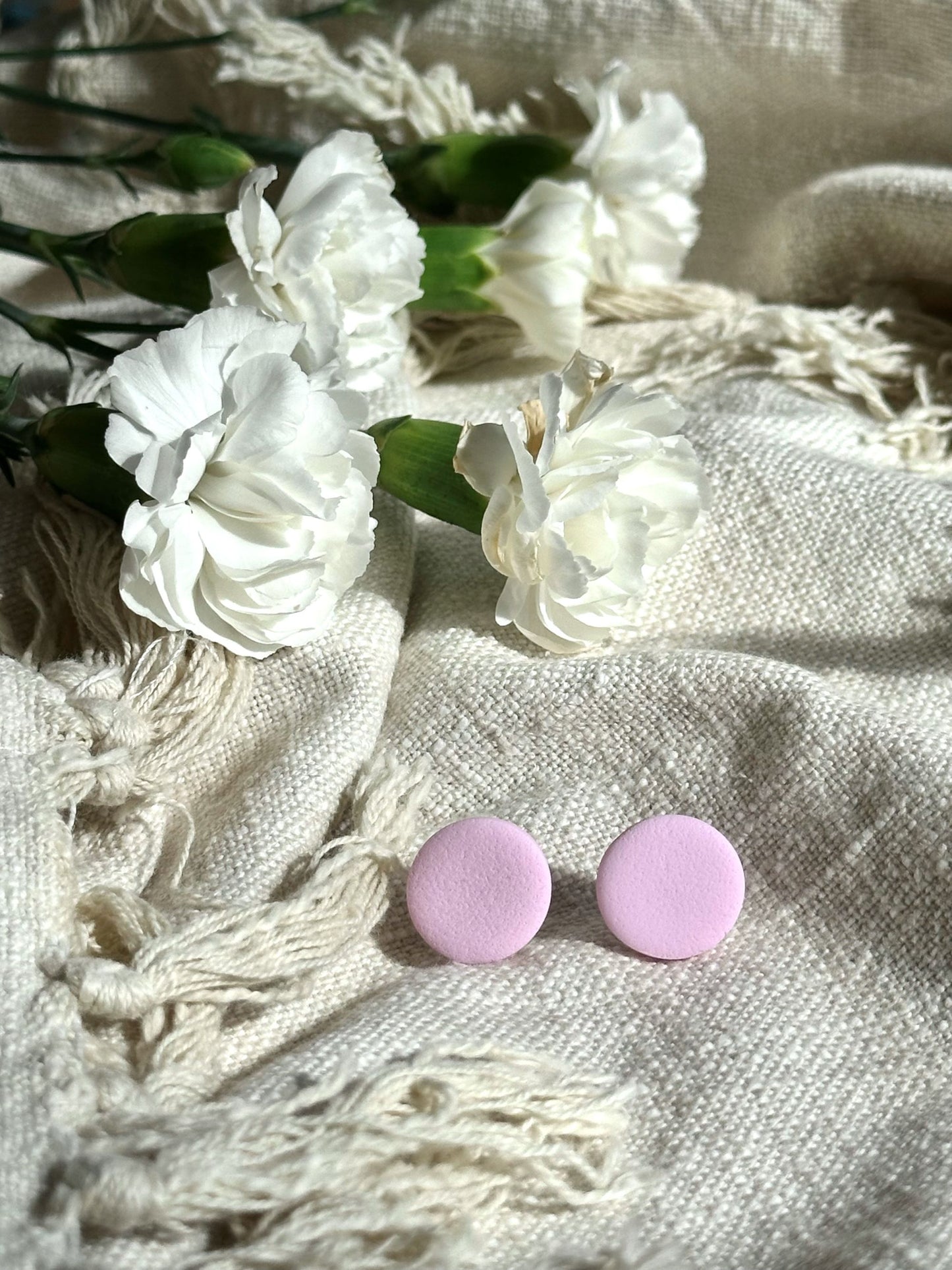 ANNI-nappikorvakoru matta,useita värejä